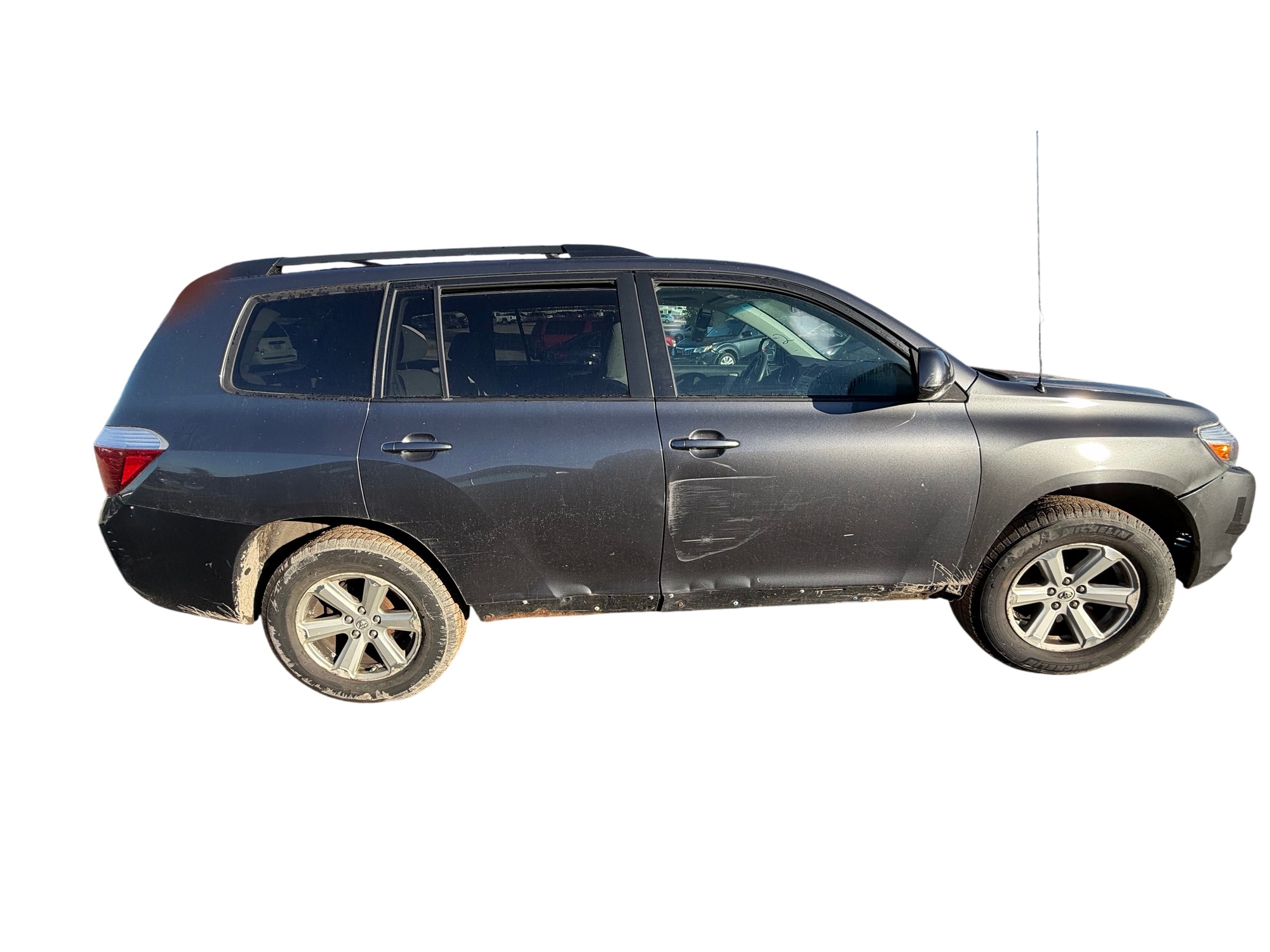2010 toyota highlander base-4wd with 203970 miles for sale near Elk River, Minnesota 106642_06_pass_side.jpg