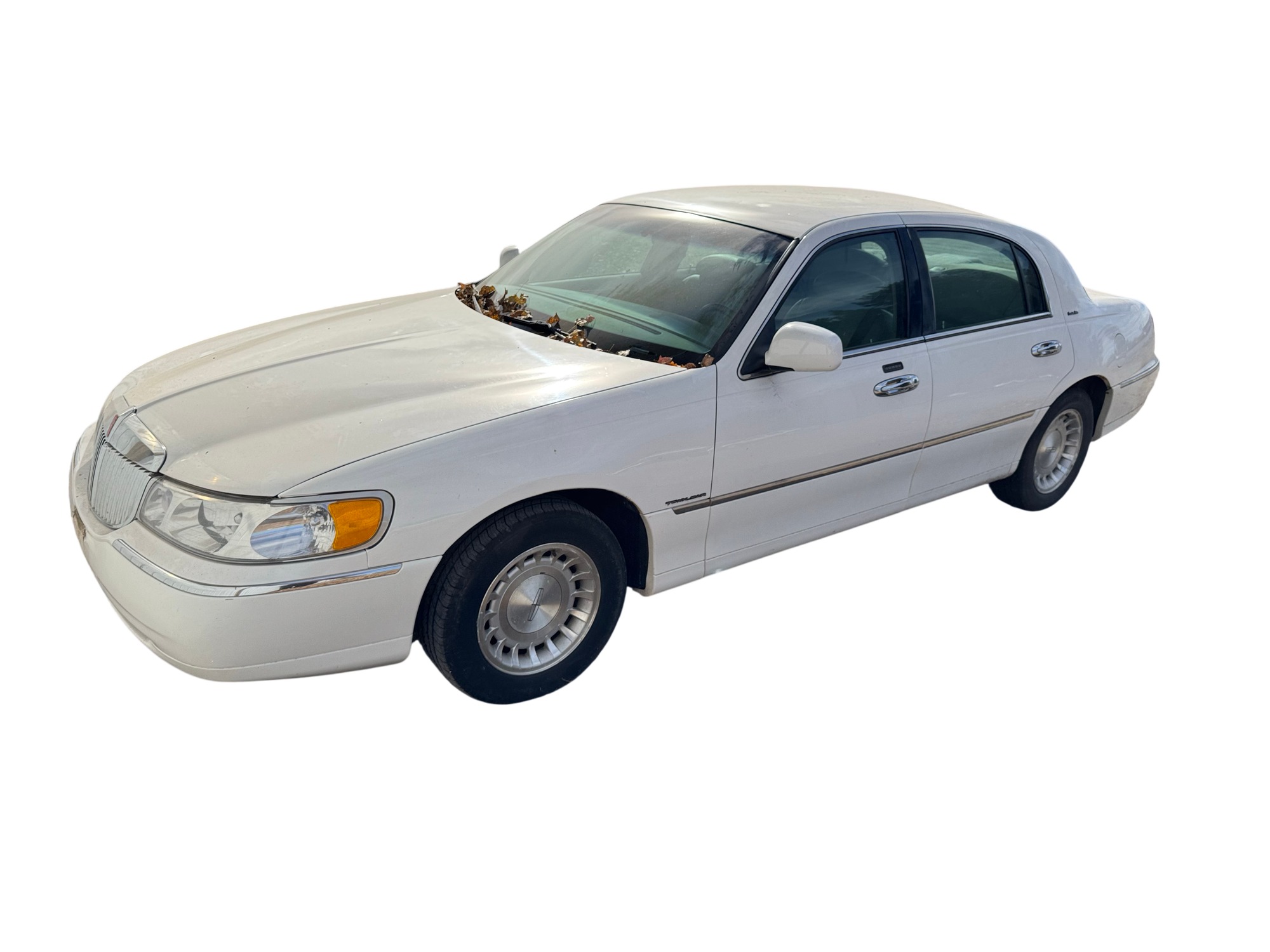 2000 lincoln town-car executive with 135548 miles for sale near Elk River, Minnesota 106654_01_driver_front_corner.jpg