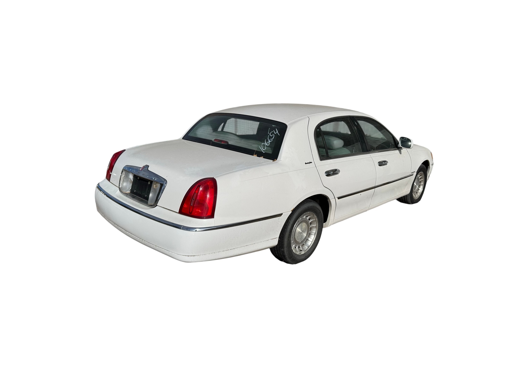 2000 lincoln town-car executive with 135548 miles for sale near Elk River, Minnesota 106654_05_pass_rear_corner.jpg
