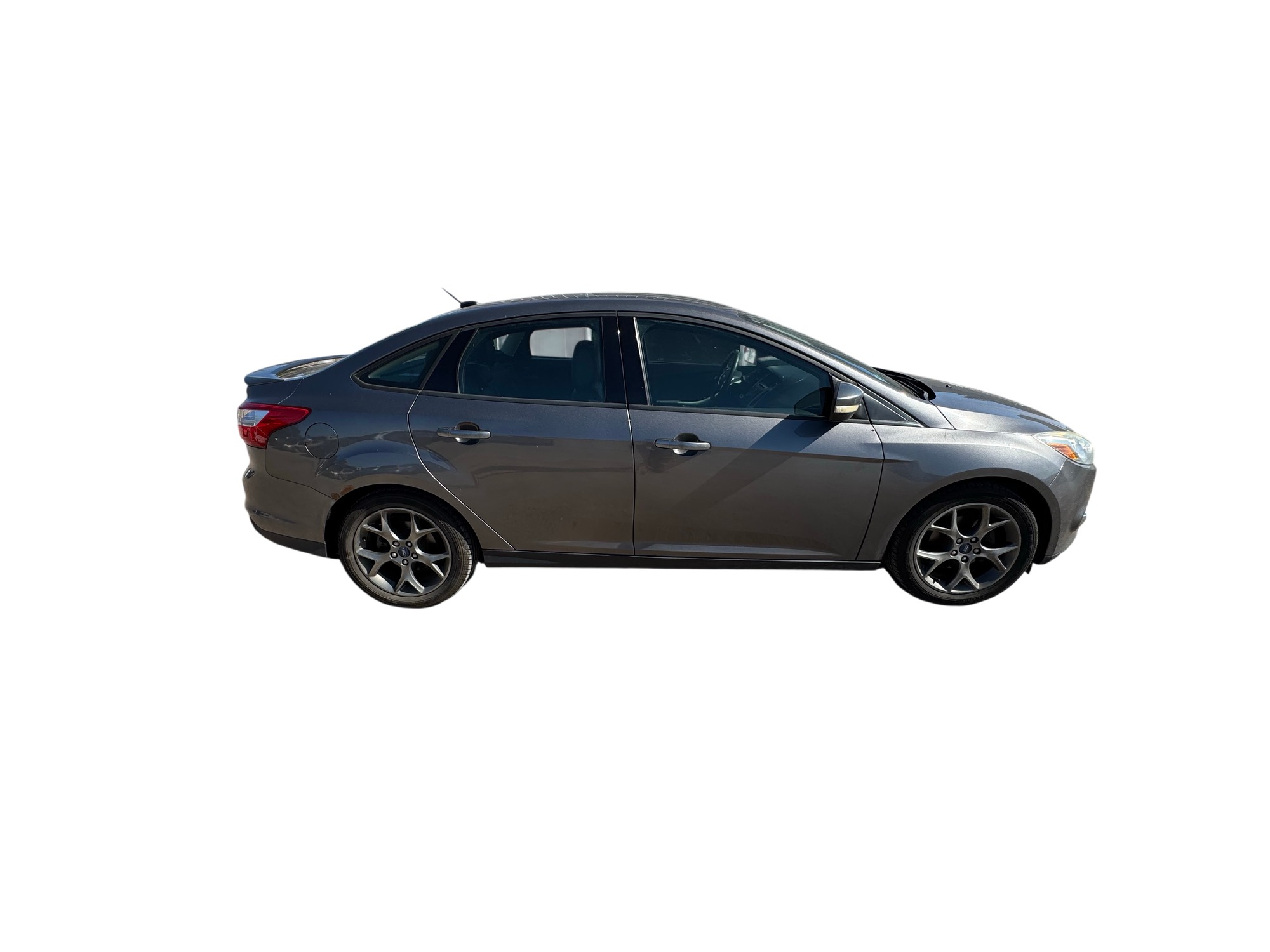 2013 ford focus se-sedan with 242471 miles for sale near Elk River, Minnesota 106659_06_pass_side.jpg