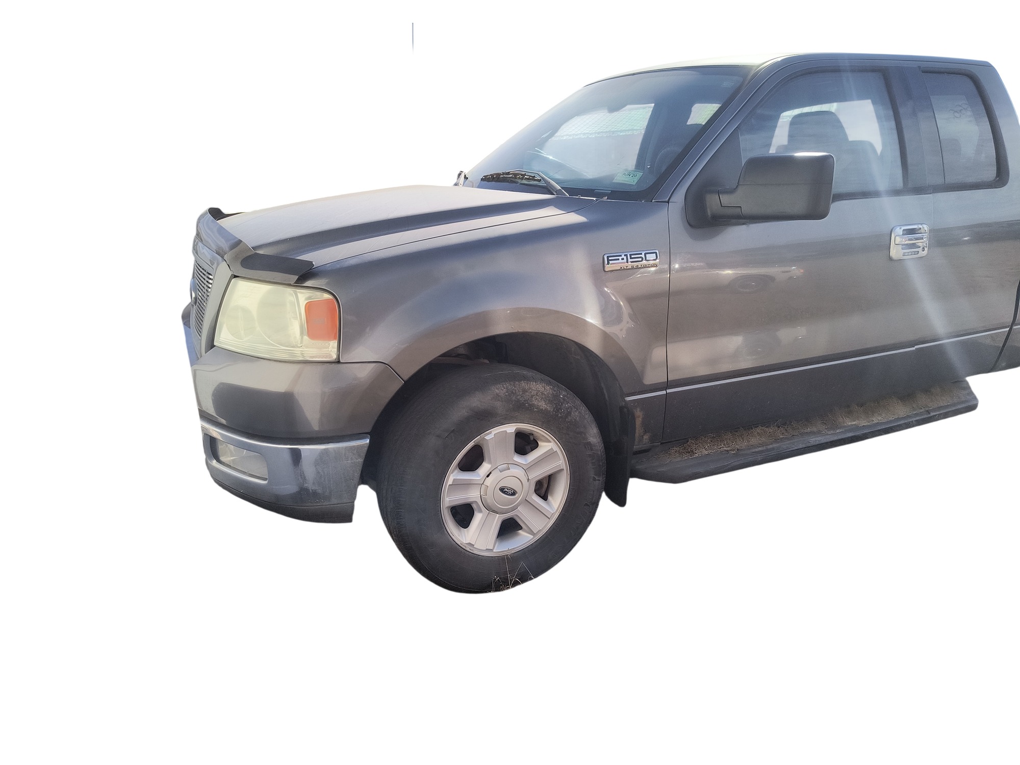 2004 ford f-150 xl-supercab-4wd with 217438 miles for sale near Elk River, Minnesota 106666_01_driver_front_corner.jpg