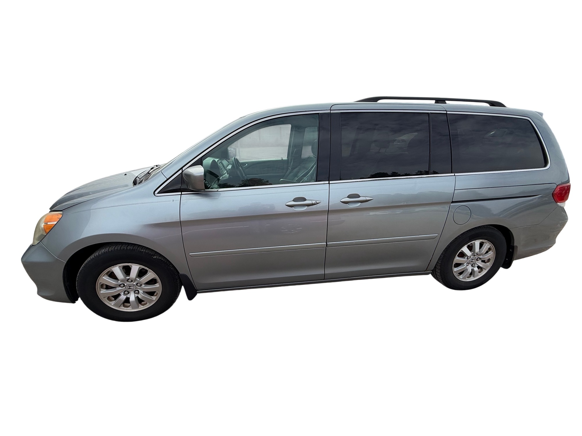 2009 honda odyssey with 273492 miles for sale near Elk River, Minnesota 106682_02_driver_side.jpg