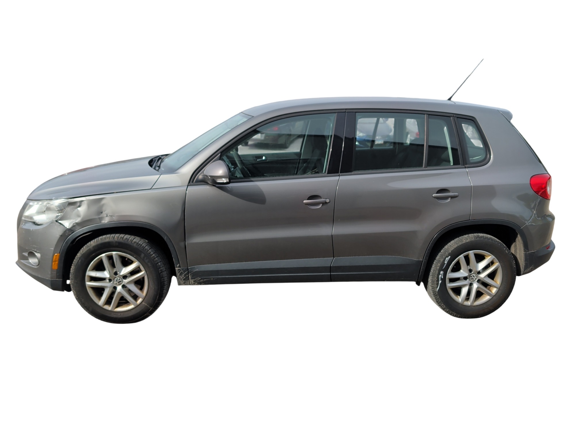 2011 volkswagen tiguan s with 149749 miles for sale near Elk River, Minnesota 106692_02_driver_side.jpg