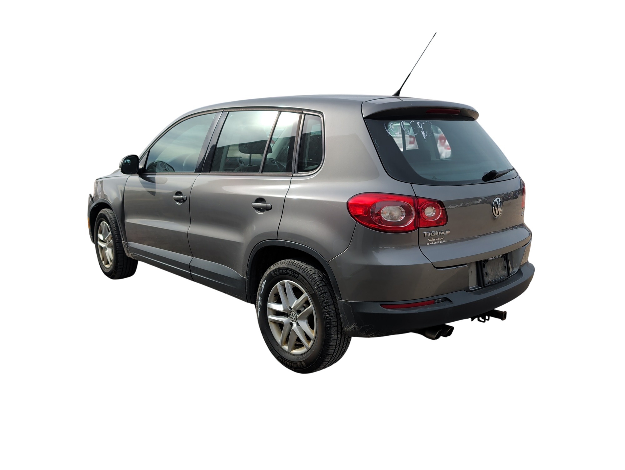 2011 volkswagen tiguan s with 149749 miles for sale near Elk River, Minnesota 106692_03_rear_driver_corner.jpg
