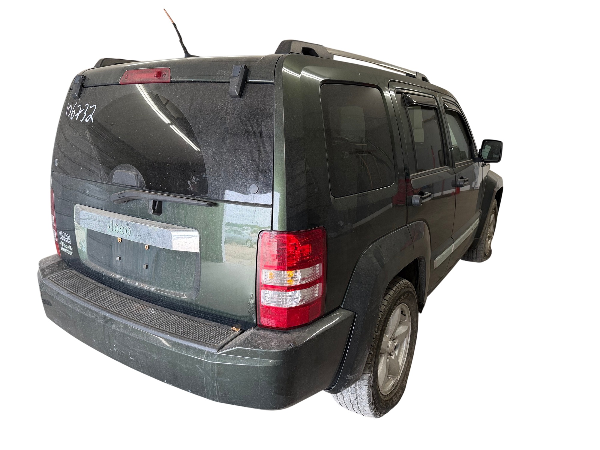 2010 jeep liberty limited-4wd with 118681 miles for sale near Elk River, Minnesota 106732_05_pass_rear_corner.jpg