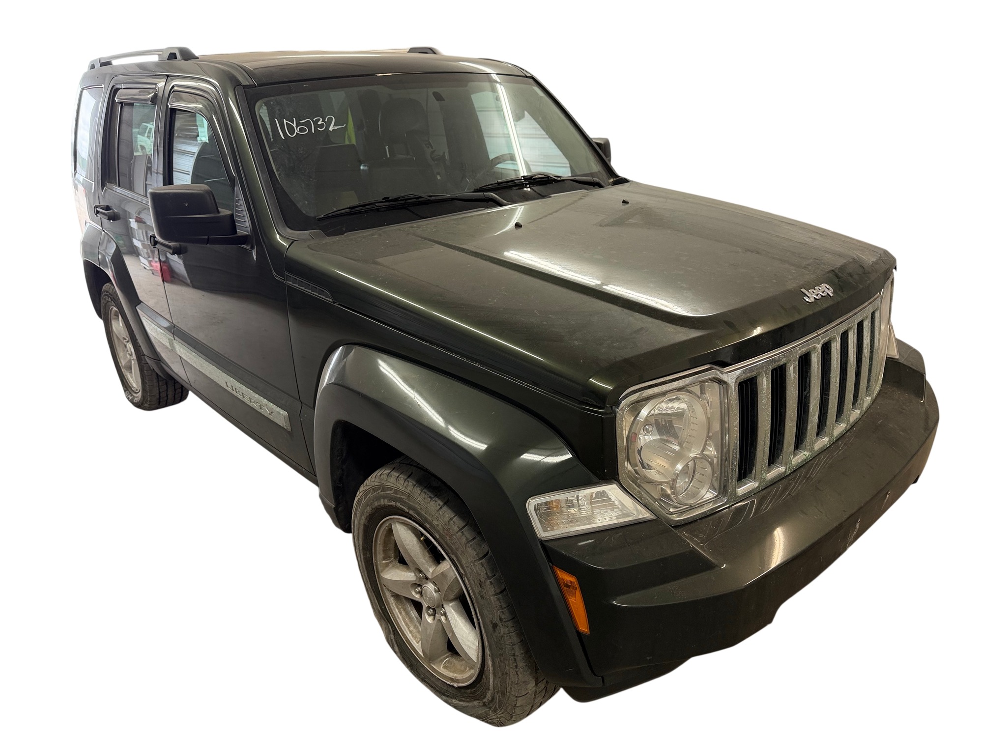 2010 jeep liberty limited-4wd with 118681 miles for sale near Elk River, Minnesota 106732_07_pass_front_corner.jpg