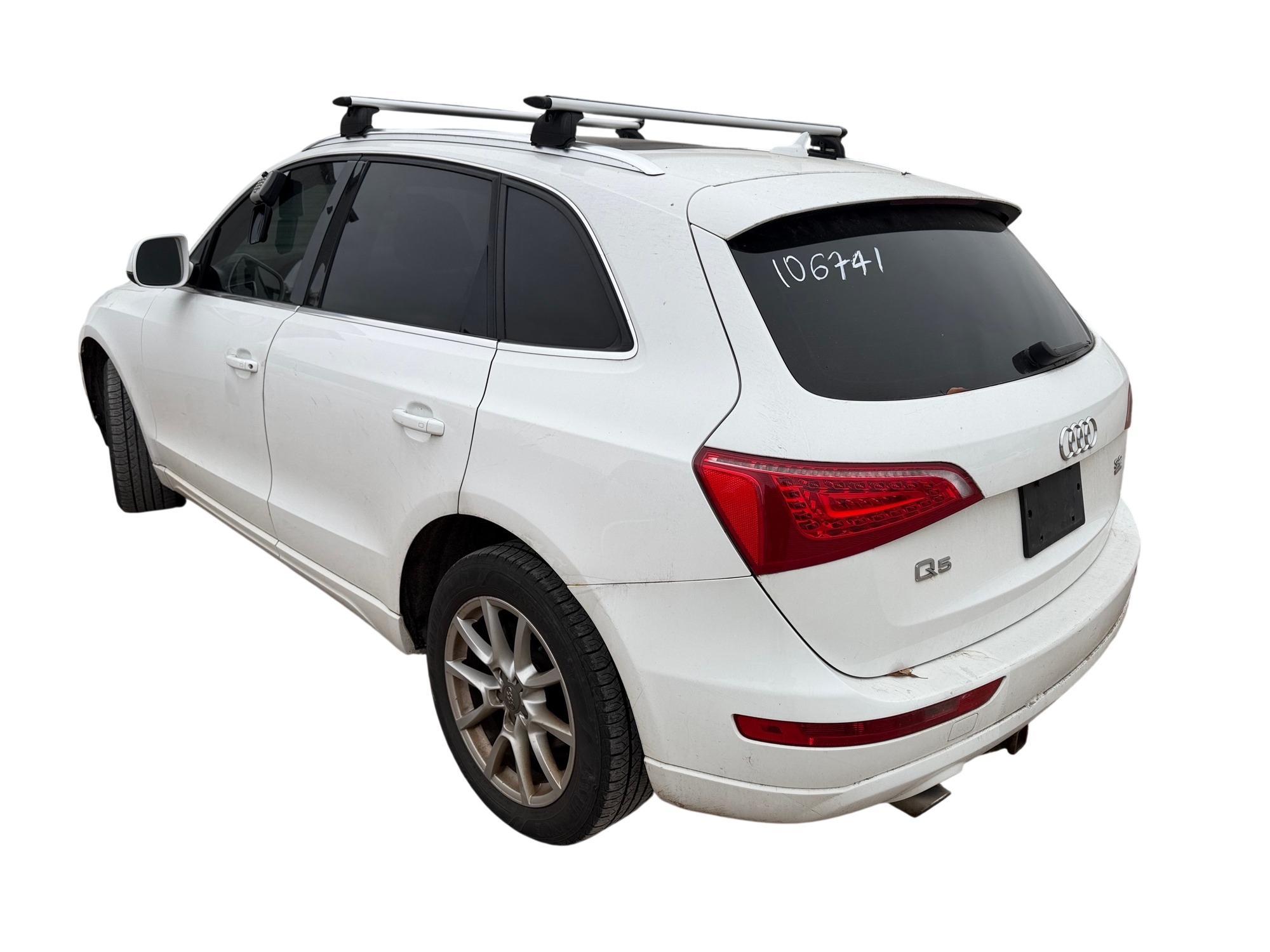 2009 audi q5 3.2-quattro-premium with 251115 miles for sale near Elk River, Minnesota 106741_03_rear_driver_corner.jpg