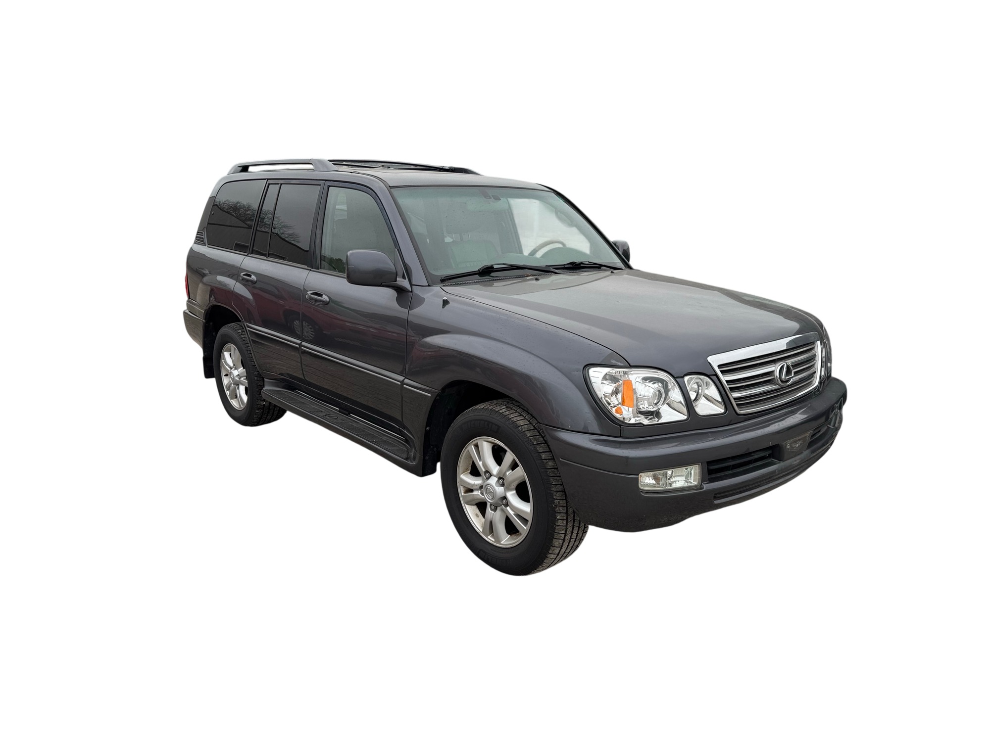 2004 lexus lx-470 sport-utility with 318395 miles for sale near Elk River, Minnesota 106745_07_pass_front_corner.jpg