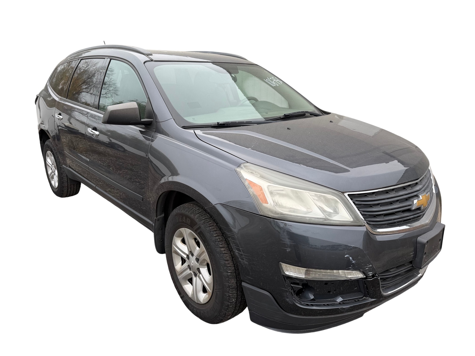 2014 chevrolet traverse ls-fwd with 145915 miles for sale near Elk River, Minnesota 106750_07_pass_front_corner.jpg