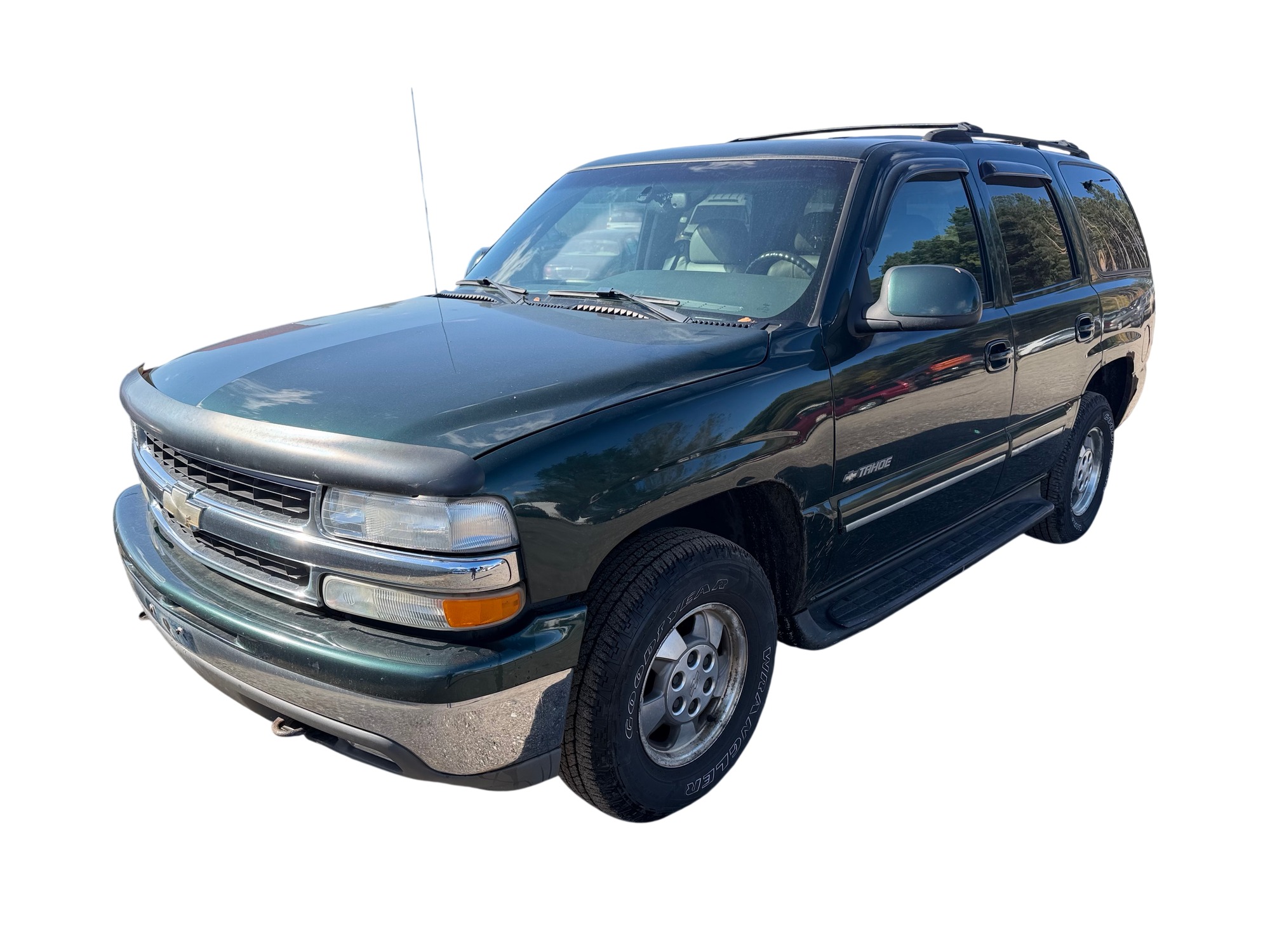2001 chevrolet tahoe 4wd for sale near Elk River, Minnesota 106754_01_driver_front_corner.jpg