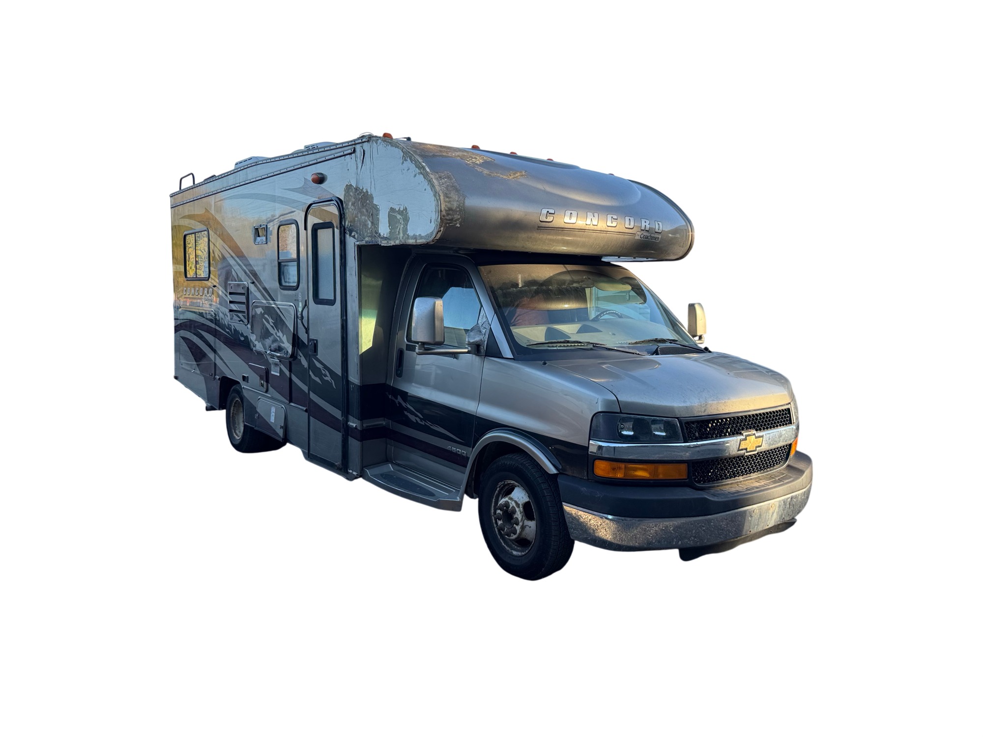 2012 chevrolet express g4500 with 167265 miles for sale near Elk River, Minnesota 106769_07_pass_front_corner.jpg
