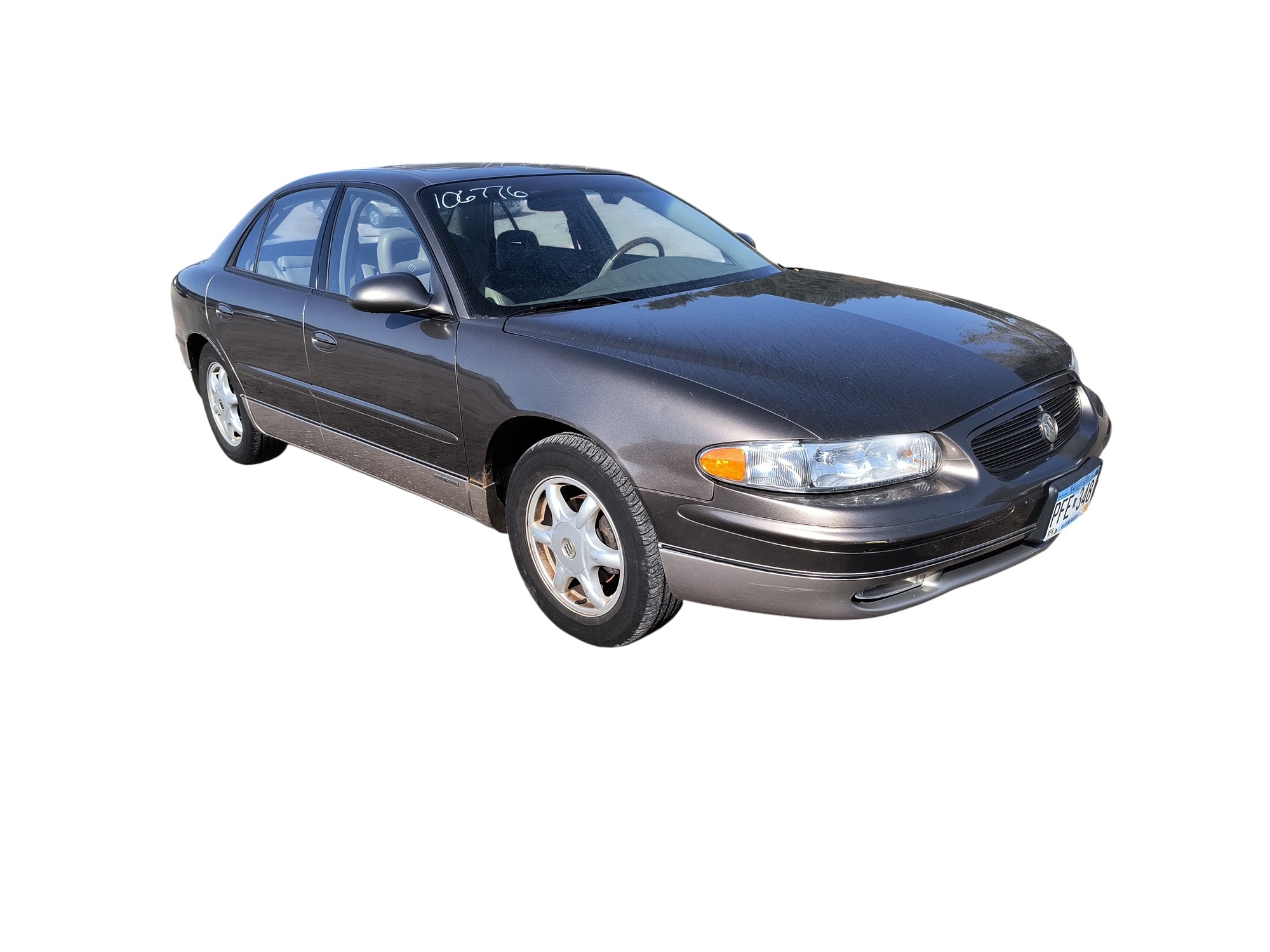 2003 buick regal ls with 94576 miles for sale near Elk River, Minnesota 106776_07_pass_front_corner.jpg