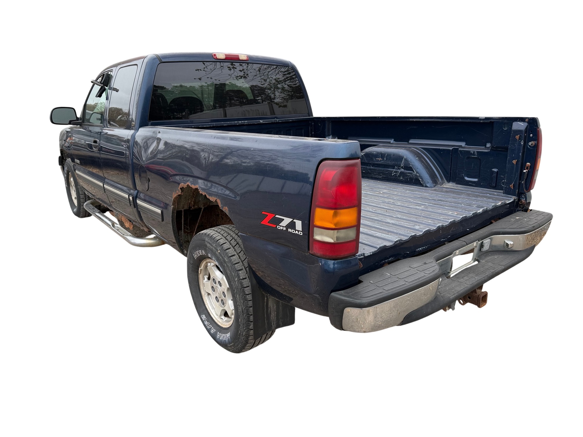 2001 chevrolet silverado-1500 ext.-cab-short-bed-4wd with 199070 miles for sale near Elk River, Minnesota 106784_03_rear_driver_corner.jpg
