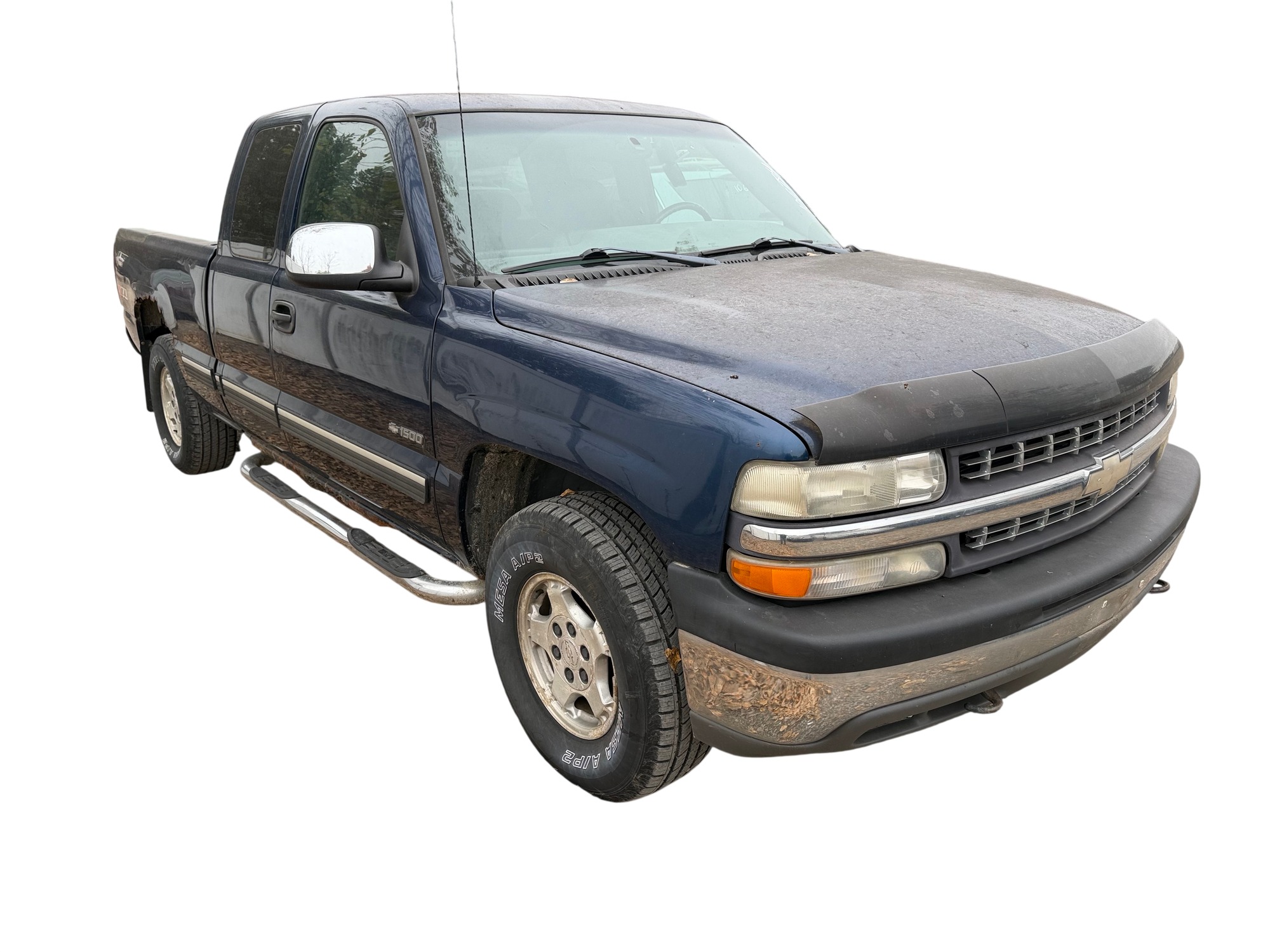 2001 chevrolet silverado-1500 ext.-cab-short-bed-4wd with 199070 miles for sale near Elk River, Minnesota 106784_07_pass_front_corner.jpg