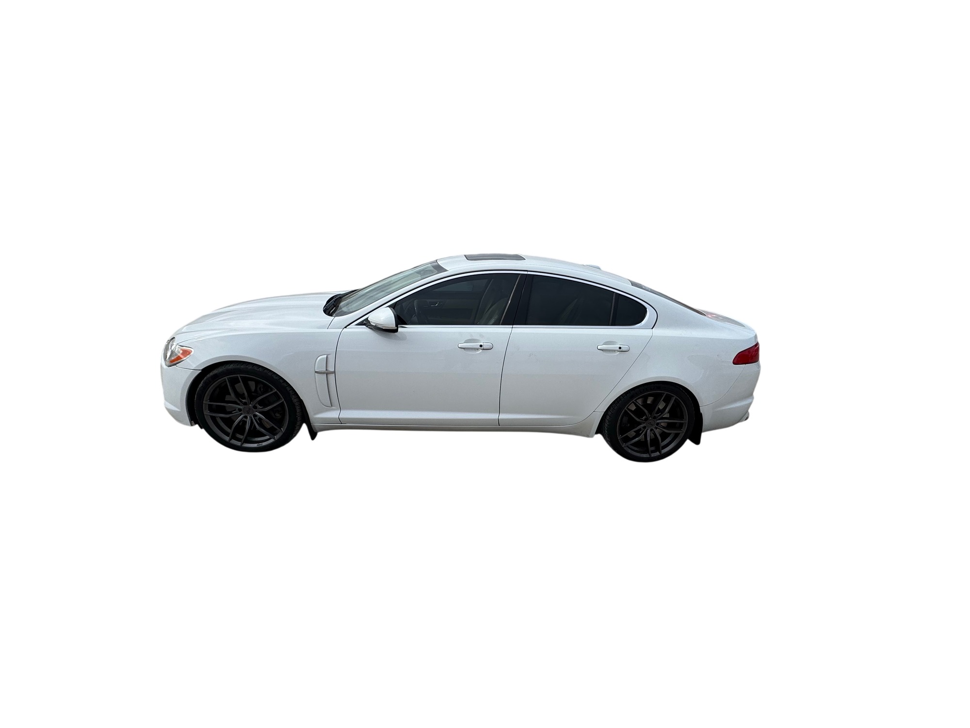 2011 jaguar xf-series xf-supercharged with 150511 miles for sale near Elk River, Minnesota 106794_02_driver_side.jpg