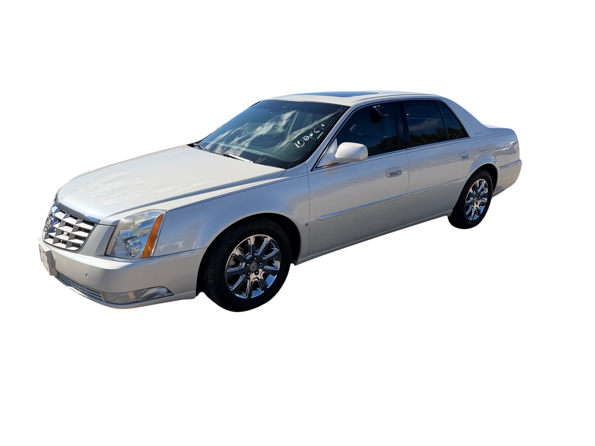 2008 cadillac dts luxury-iii with 135757 miles for sale near Elk River, Minnesota 106800_01_driver_front_corner.jpg