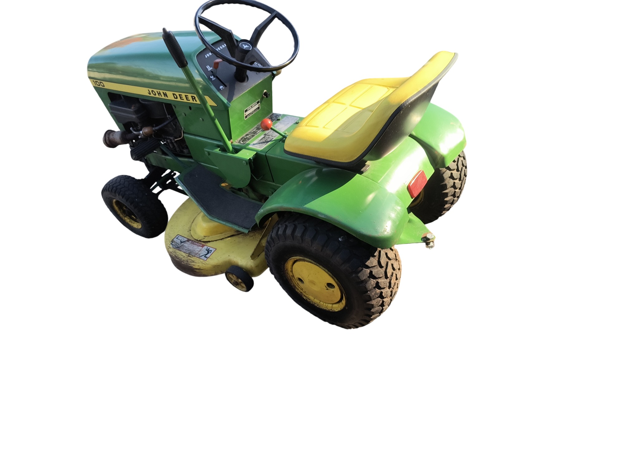 2000 john-deere series-100-lawn-tractor for sale near Elk River, Minnesota 106817_03_rear_driver_corner.jpg