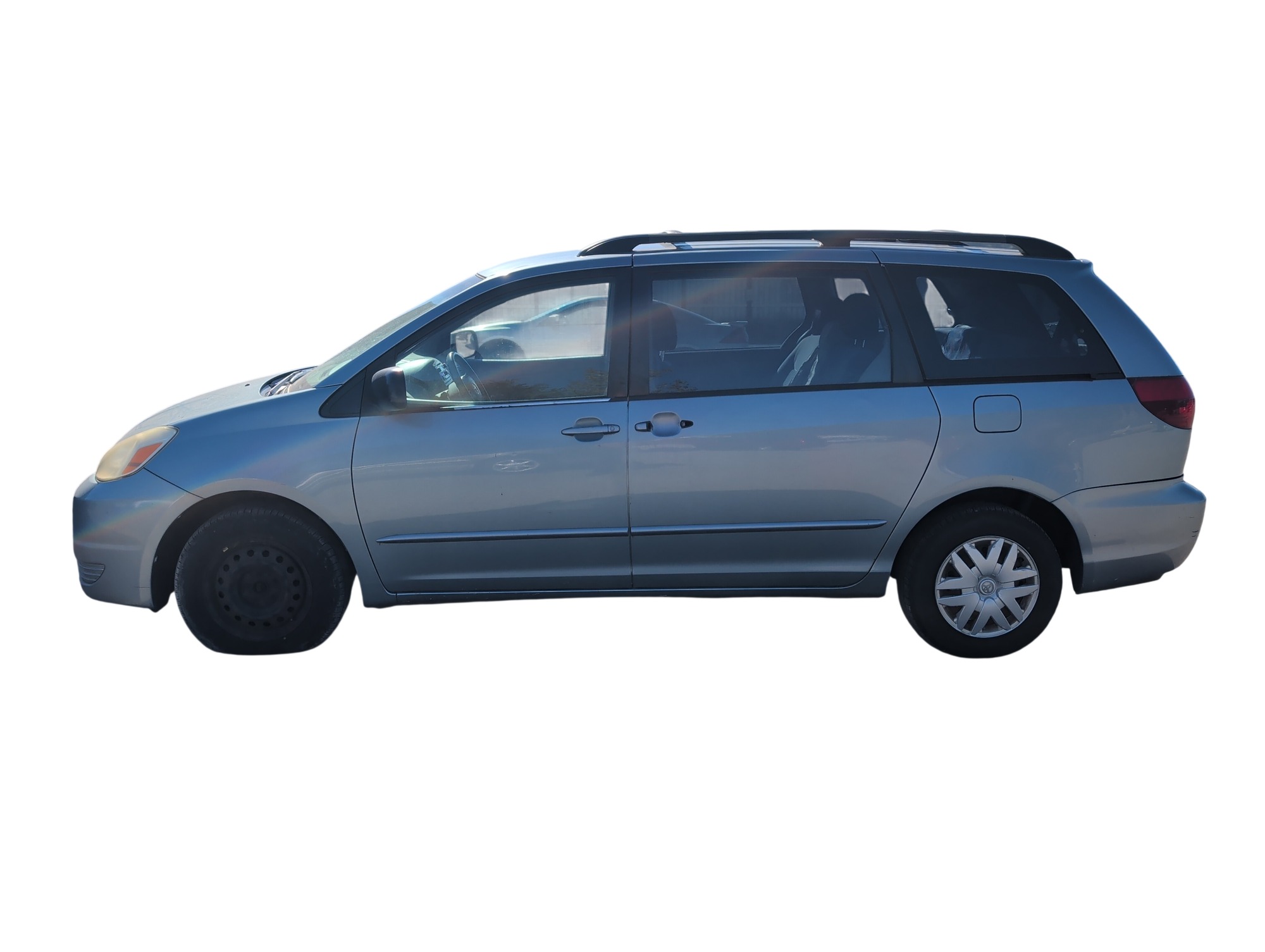 2005 toyota sienna le with 270873 miles for sale near Elk River, Minnesota 106819_02_driver_side.jpg