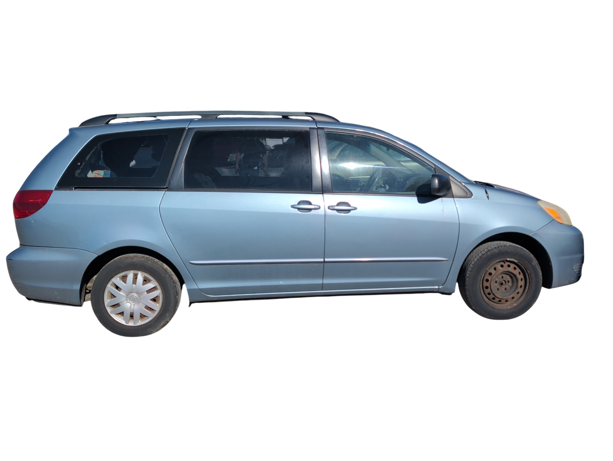 2005 toyota sienna le with 270873 miles for sale near Elk River, Minnesota 106819_06_pass_side.jpg