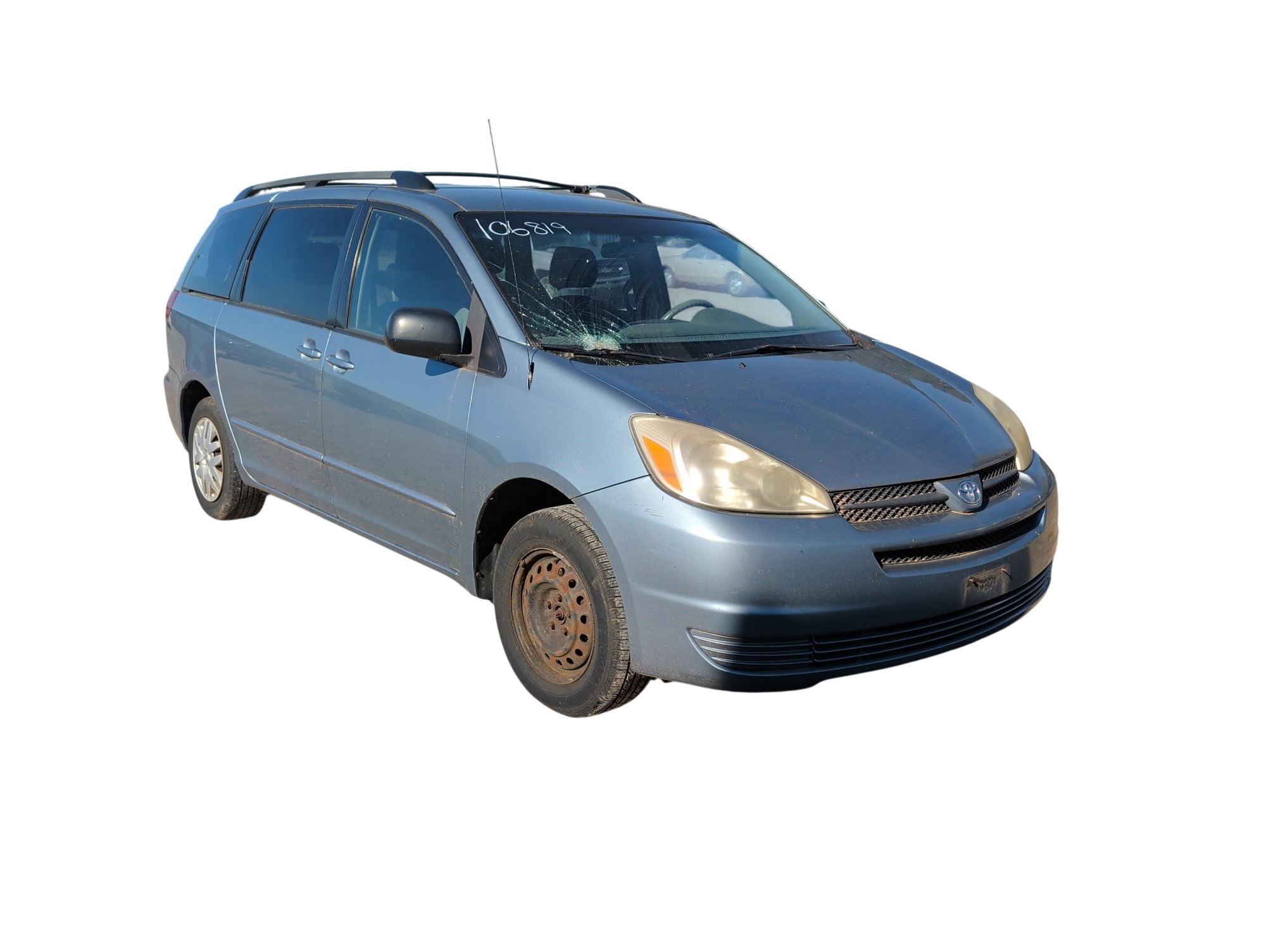 2005 toyota sienna le with 270873 miles for sale near Elk River, Minnesota 106819_07_pass_front_corner.jpg