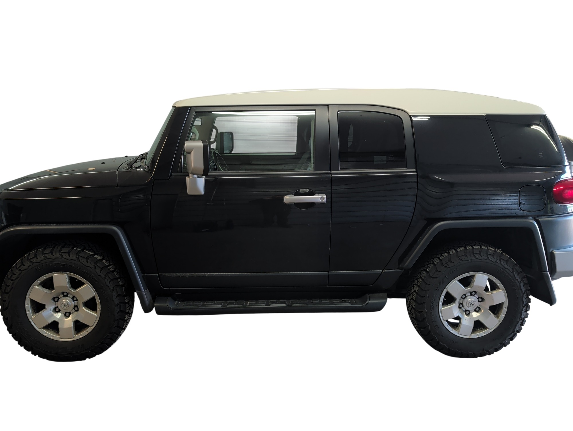 2008 toyota fj-cruiser 4wd-at with 98716 miles for sale near Elk River, Minnesota 106827_02_driver_side.jpg