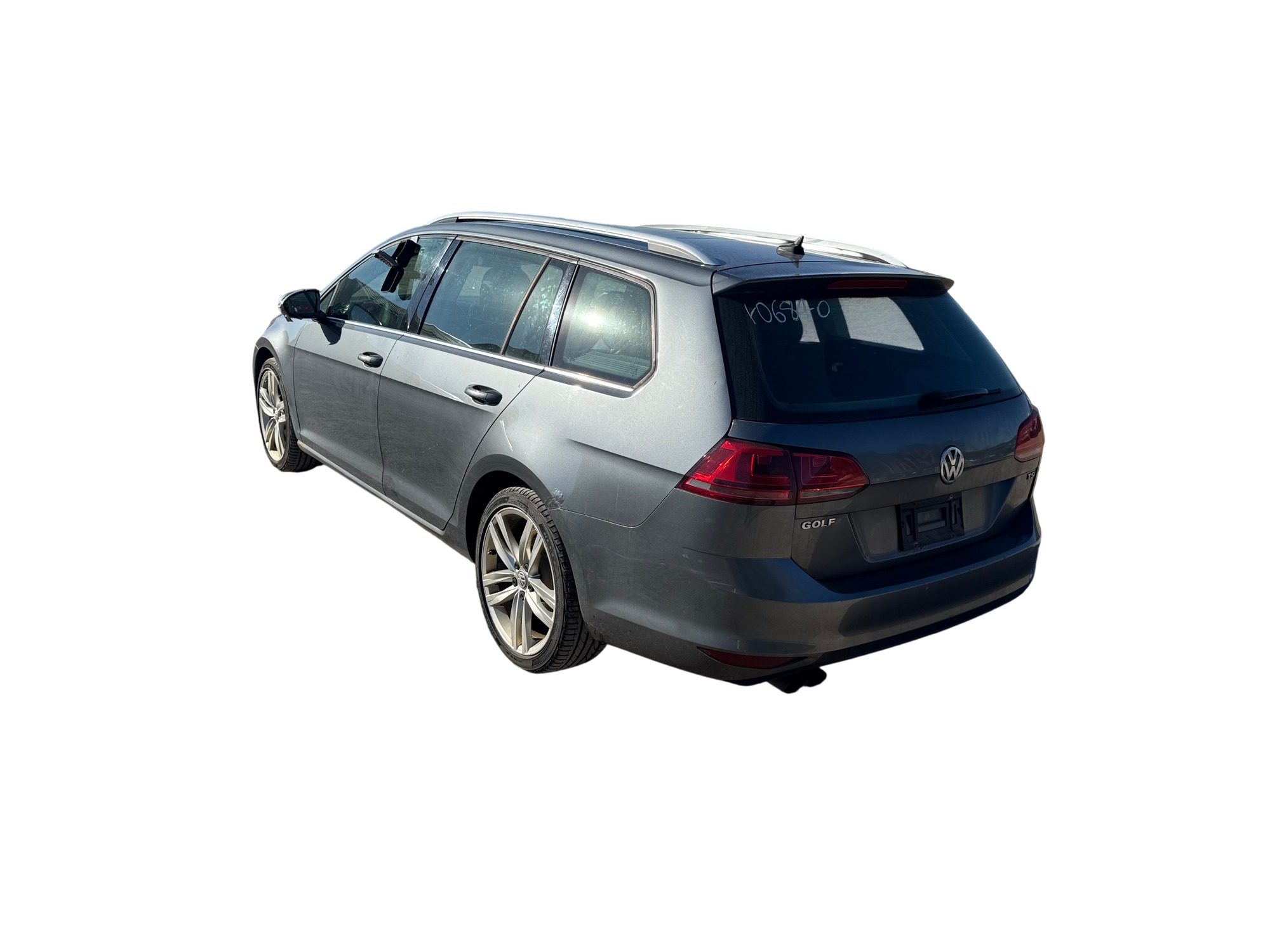 2015 volkswagen golf-sportwagen tsi-s-6a with 186366 miles for sale near Elk River, Minnesota 106840_03_rear_driver_corner.jpg