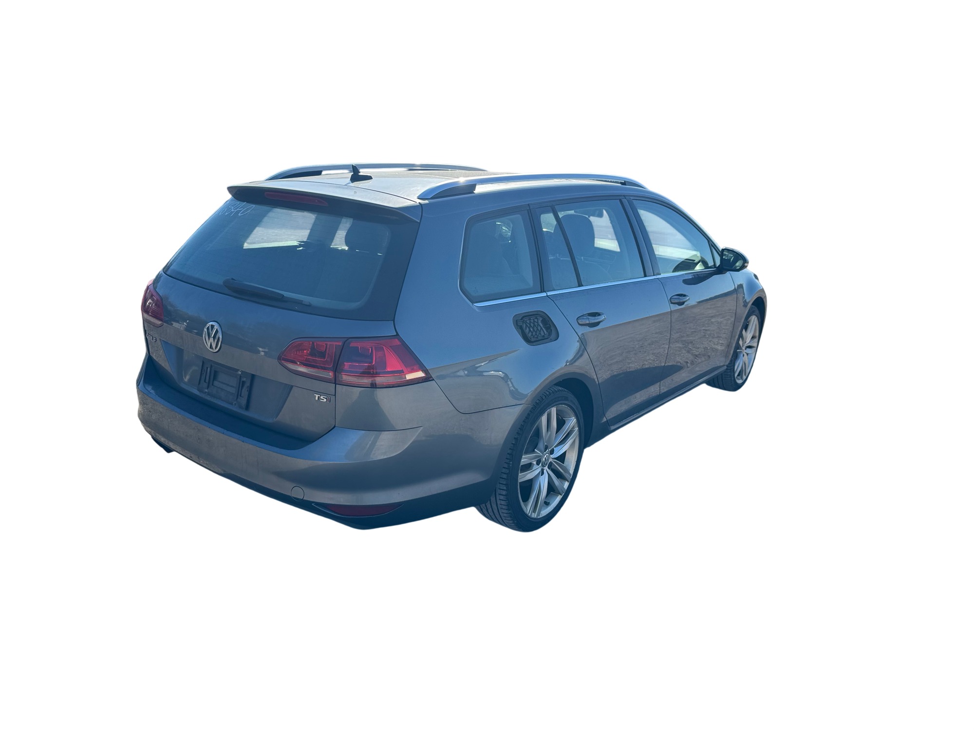2015 volkswagen golf-sportwagen tsi-s-6a with 186366 miles for sale near Elk River, Minnesota 106840_05_pass_rear_corner.jpg