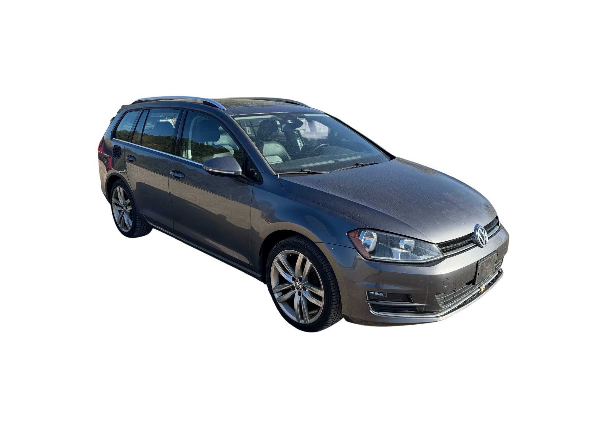 2015 volkswagen golf-sportwagen tsi-s-6a with 186366 miles for sale near Elk River, Minnesota 106840_07_pass_front_corner.jpg