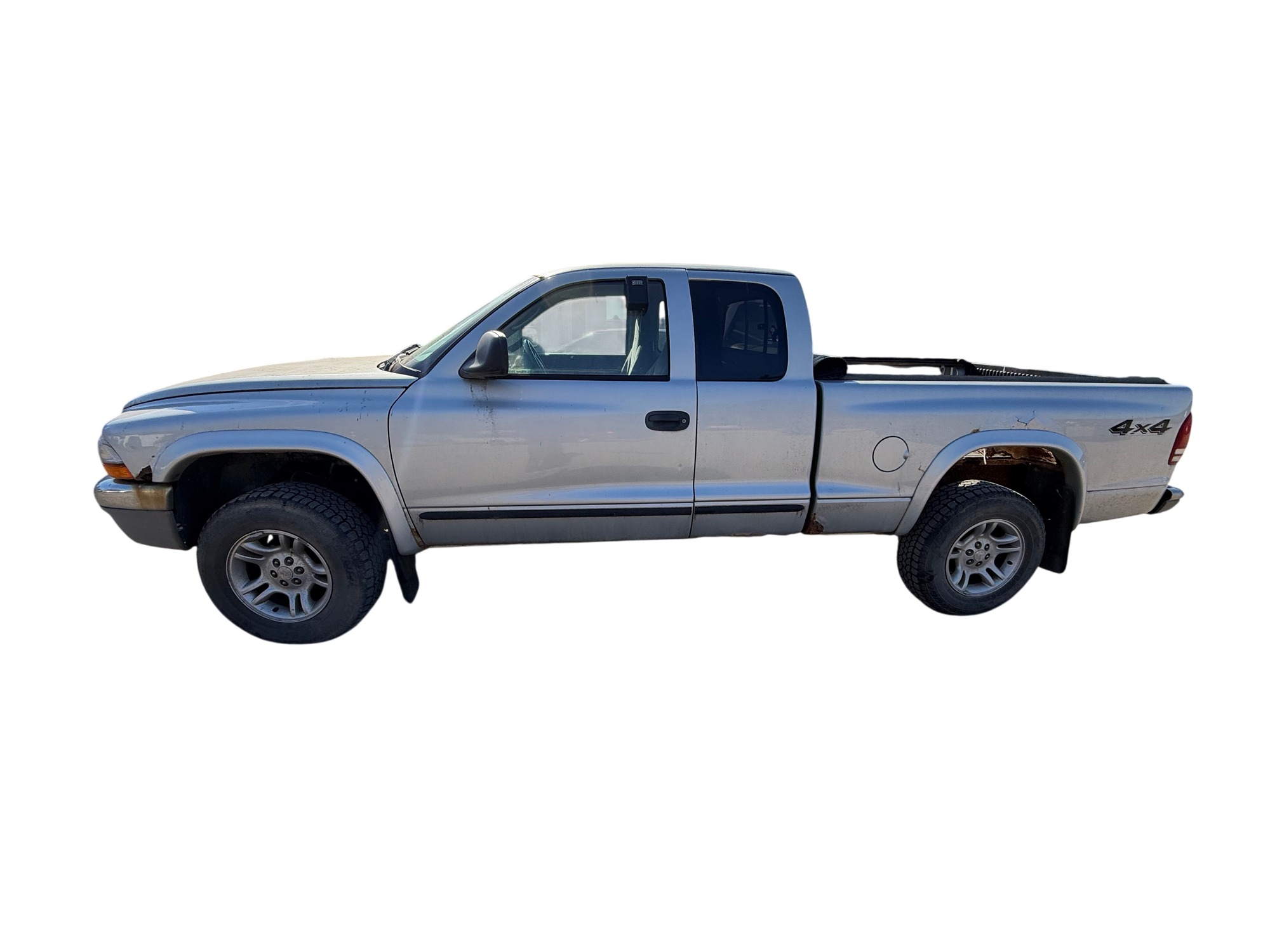 2004 dodge dakota slt-club-cab-4wd with 144071 miles for sale near Elk River, Minnesota 106853_02_driver_side.jpg