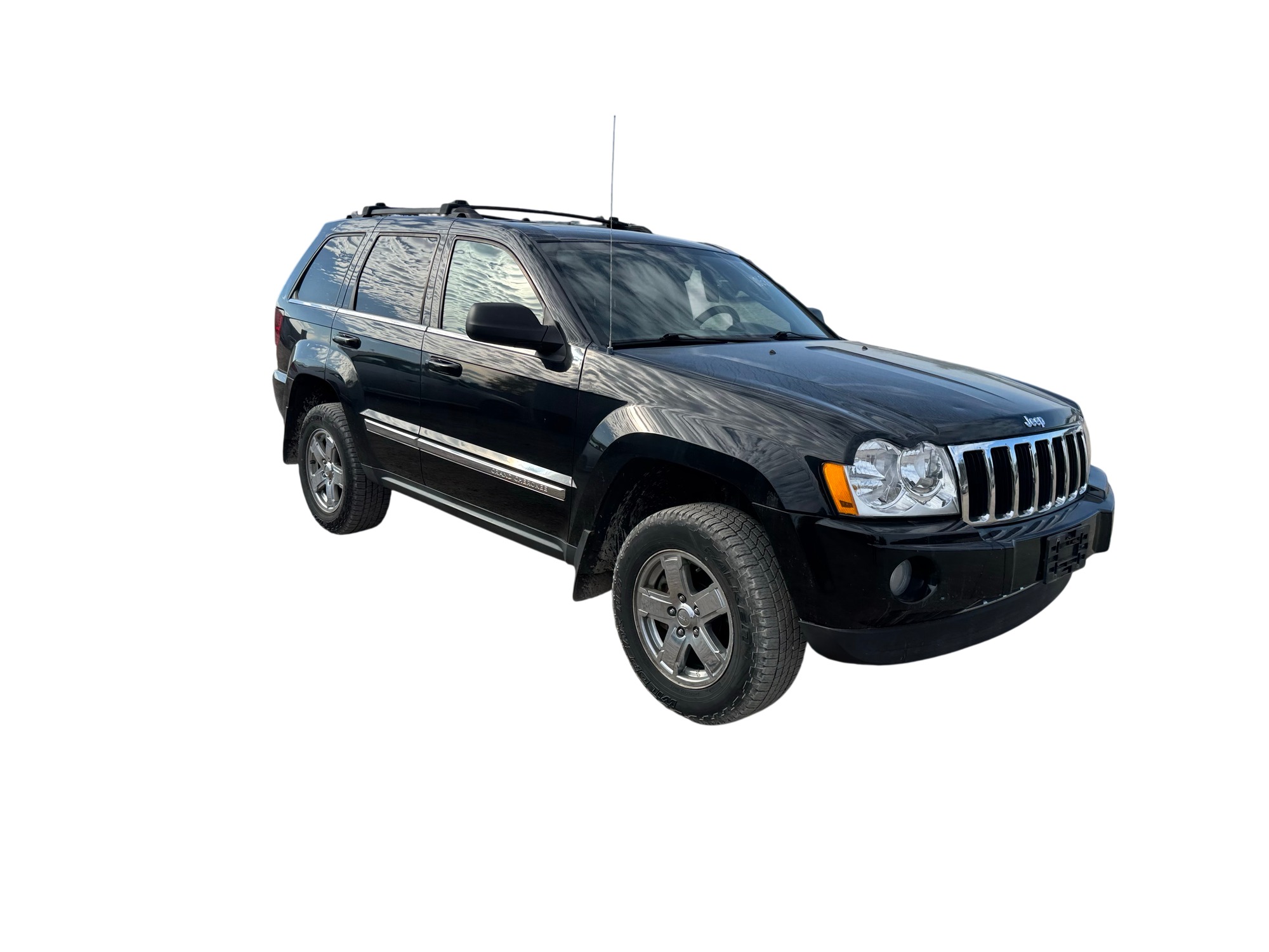 2007 jeep grand-cherokee limited-4wd with 162999 miles for sale near Elk River, Minnesota 106870_07_pass_front_corner.jpg