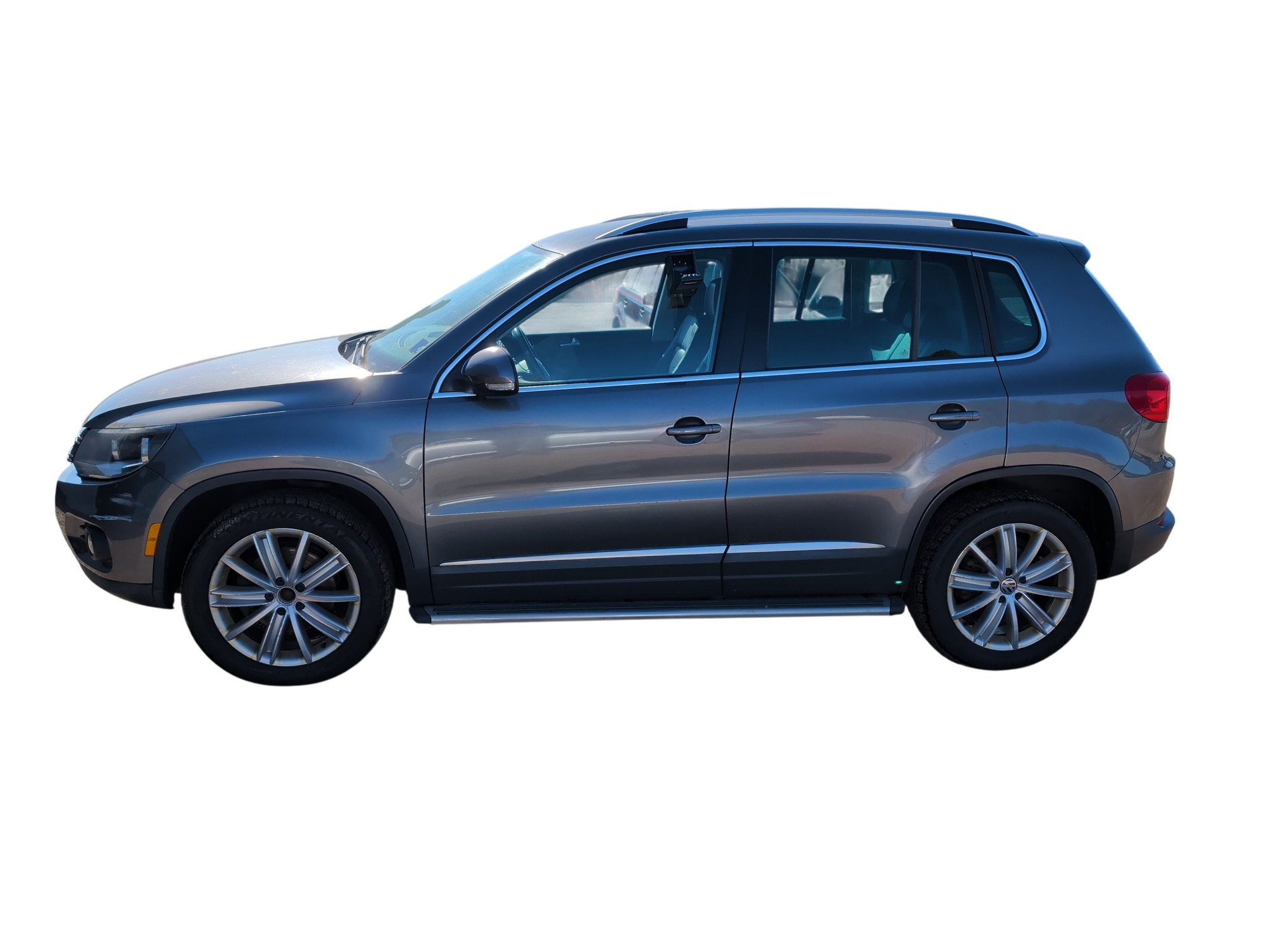 2014 volkswagen tiguan se-4motion with 167934 miles for sale near Elk River, Minnesota 106908_02_driver_side.jpg