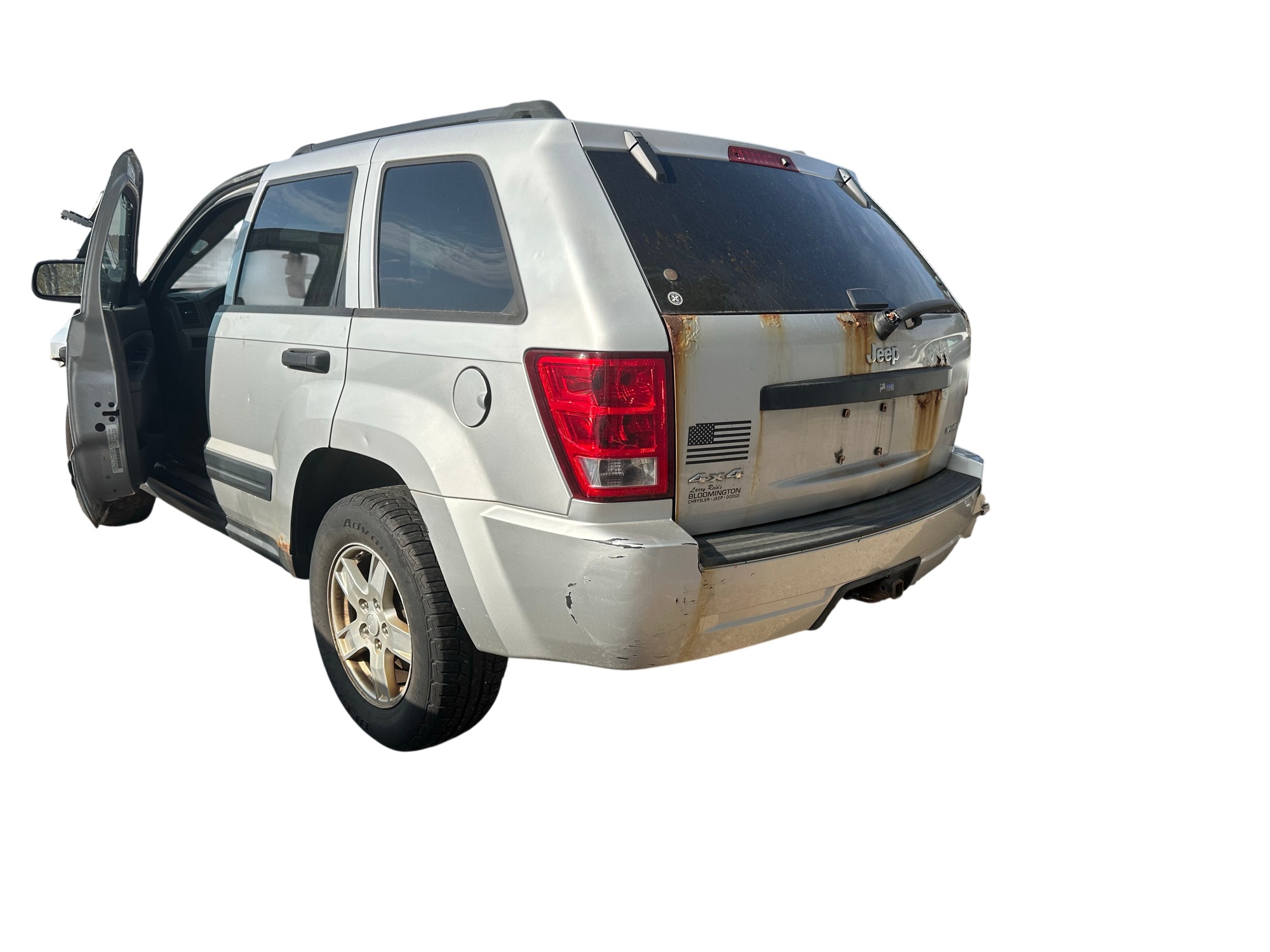 2005 jeep grand-cherokee laredo-4wd for sale near Elk River, Minnesota 106910_03_rear_driver_corner.jpg