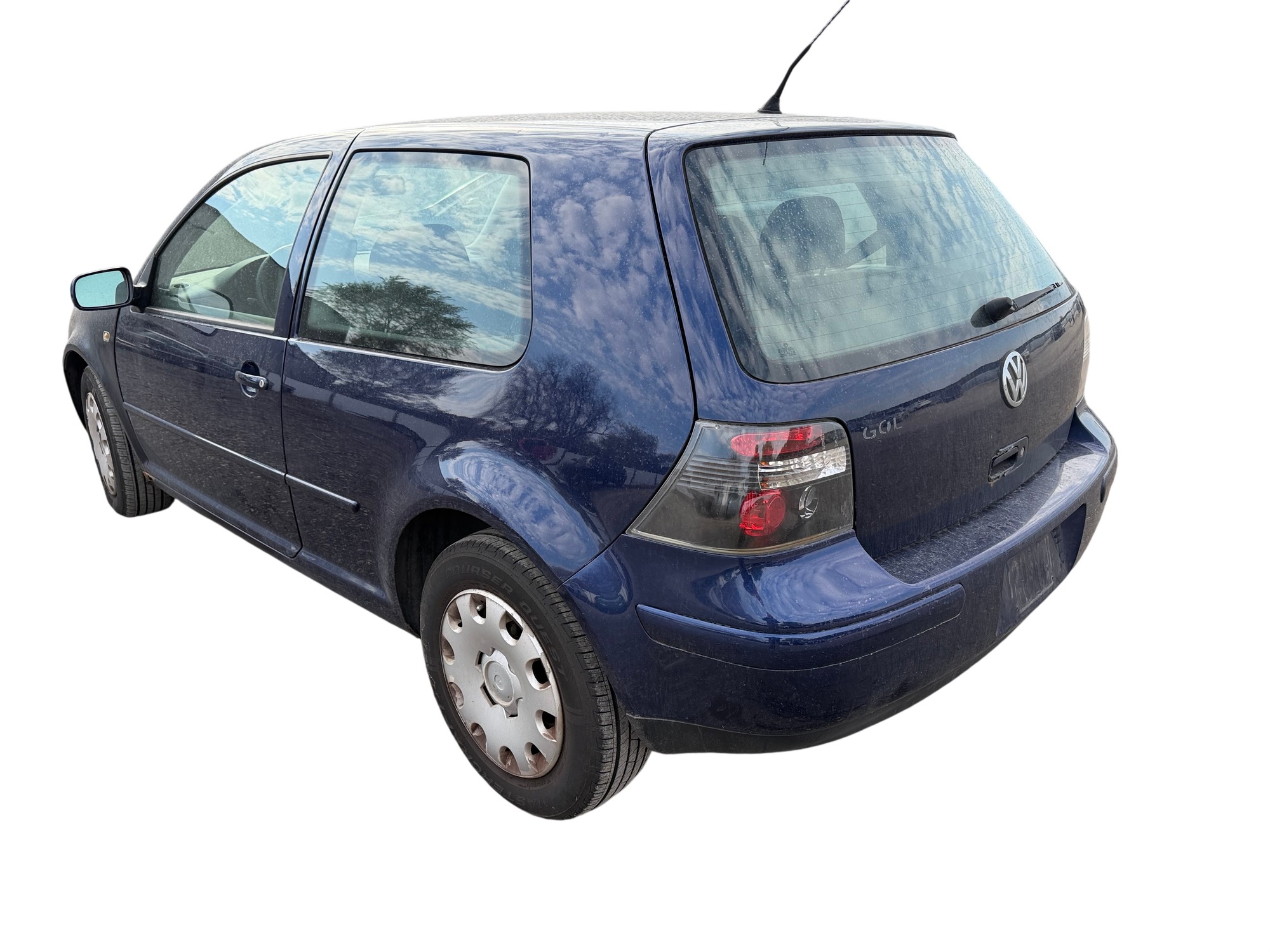 2004 volkswagen golf gl-2.0 with 222387 miles for sale near Elk River, Minnesota 106919_03_rear_driver_corner.jpg