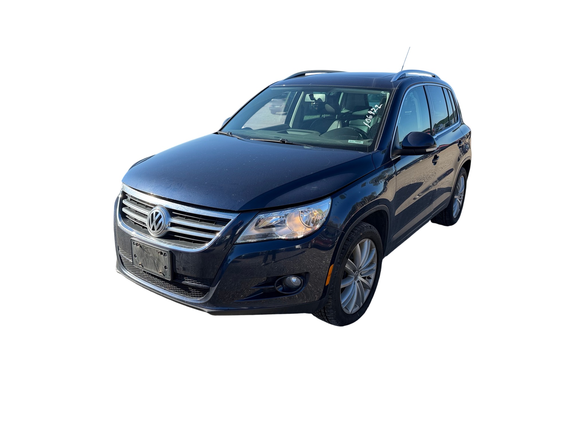 2011 volkswagen tiguan s-4motion with 116934 miles for sale near Elk River, Minnesota 106922_01_driver_front_corner.jpg