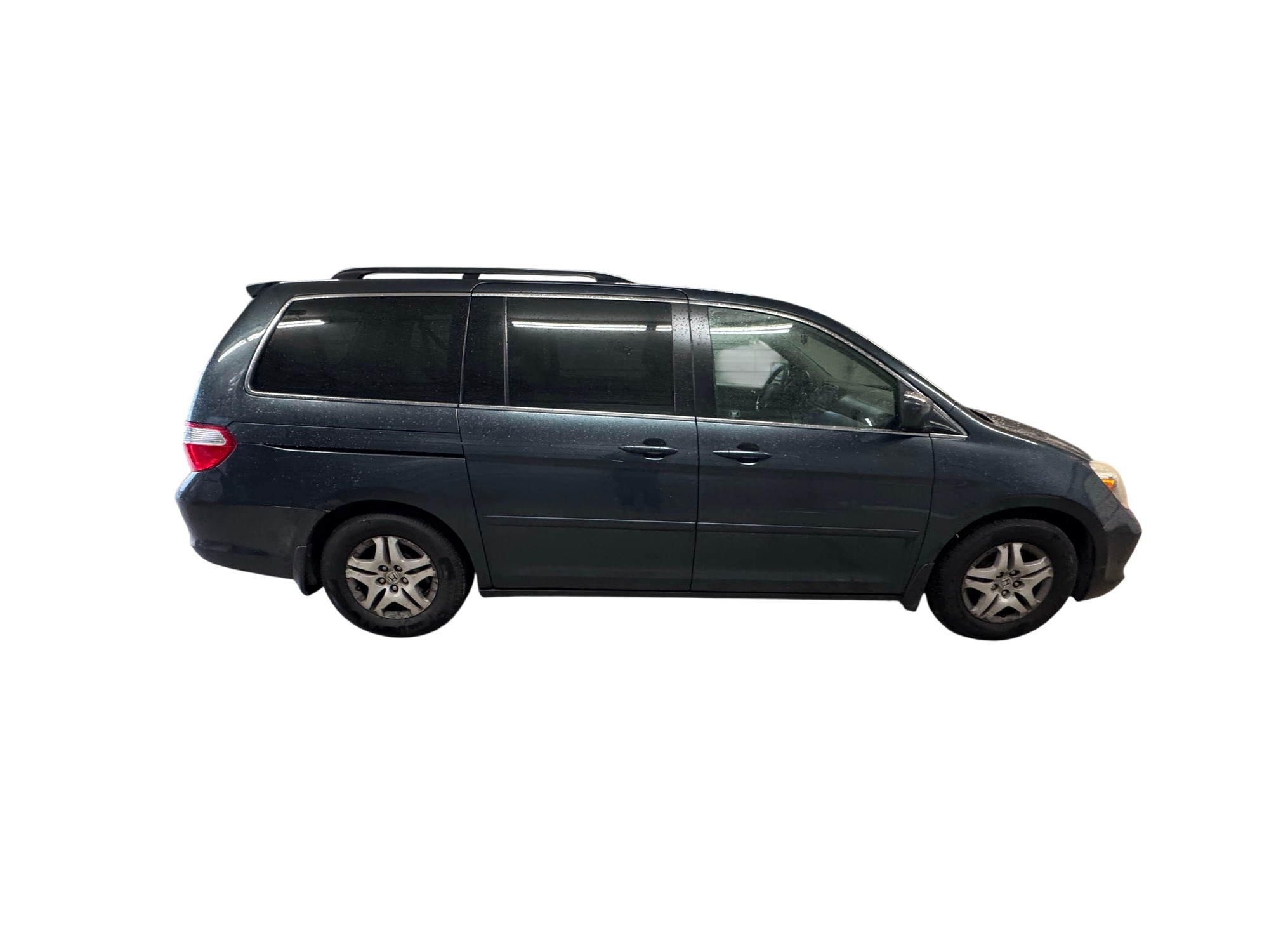 2006 honda odyssey ex-l-v6 with 217533 miles for sale near Elk River, Minnesota 106930_06_pass_side.jpg