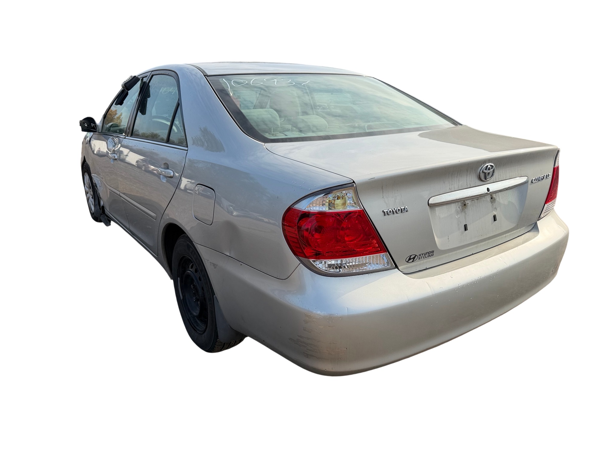 2005 toyota camry le with 145231 miles for sale near Elk River, Minnesota 106937_03_rear_driver_corner.jpg