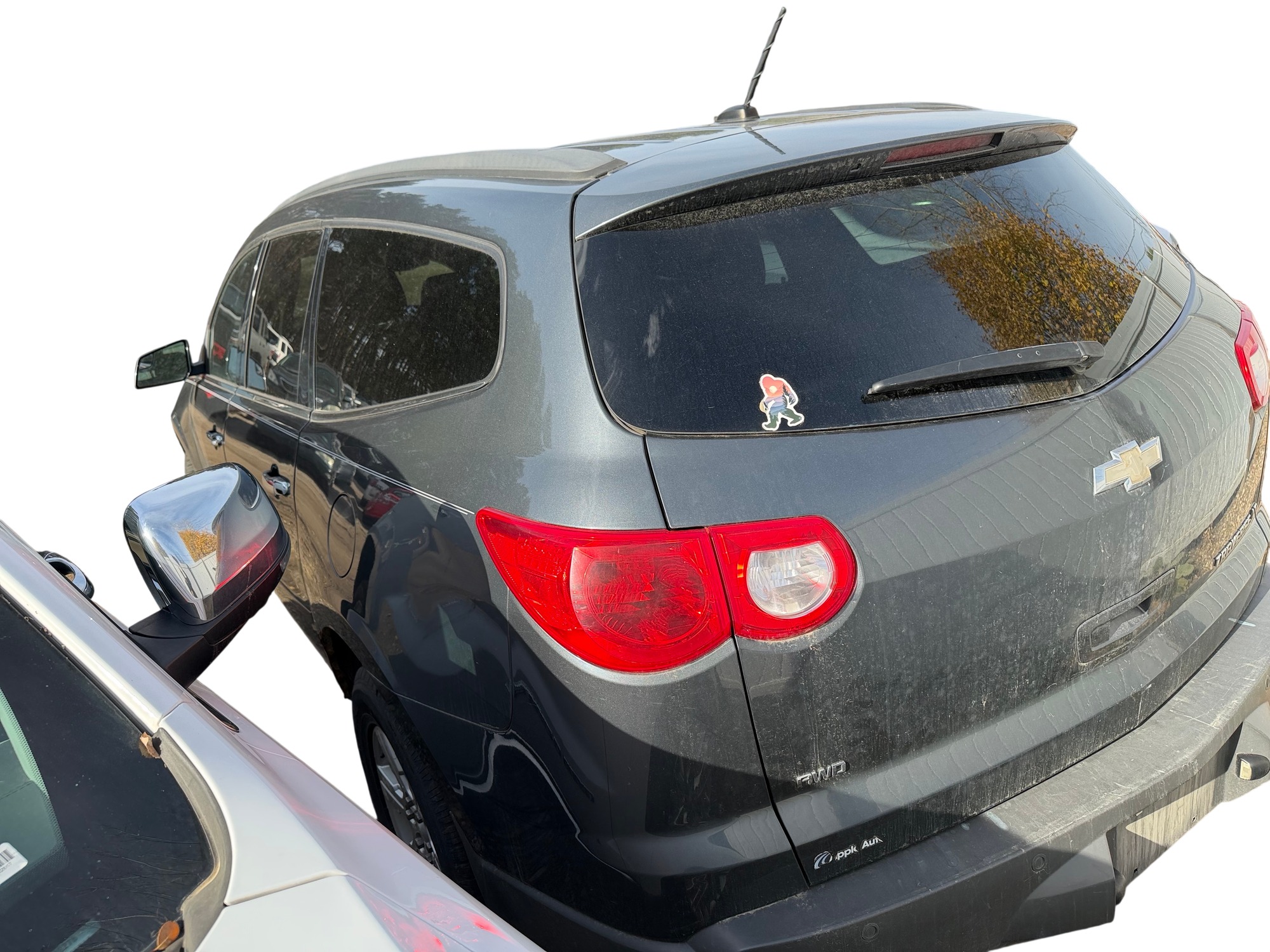 2011 chevrolet traverse lt-awd with 156005 miles for sale near Elk River, Minnesota 106983_03_rear_driver_corner.jpg