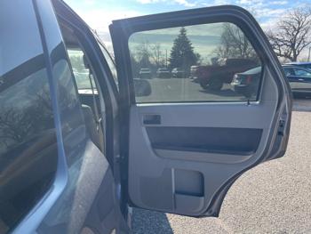 2009 ford escape xlt-4wd-v6 with 179919 miles for sale near fridley, minnesota 0026cecc22b84b3a85ff58f0486da226.jpeg