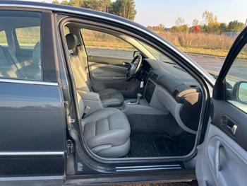 2002 volkswagen passat gls with 114468 miles for sale near elk-river, minnesota 00cf81624287415caa934d9cbdcbf2f6.jpg