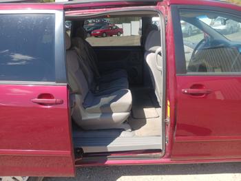 2006 toyota sienna le-7-passenger with 244412 miles for sale near elk-river, minnesota 00dc7faae6e74b73988ed49b969bf6f2.jpg