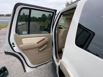 2009 ford explorer eddie-bauer-4.0l-4wd with 112987 miles for sale near elk-river, minnesota 019f1f9c3f4a4067b3b47a144cc89406.jpeg