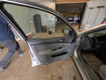 2006 honda accord ex-l-sedan-at with 209728 miles for sale near elk-river, minnesota 01aa11ff63d74dc983cc4a77b9cf0033.jpg