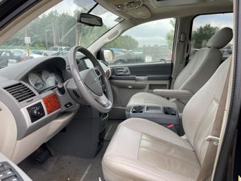 2008 chrysler town-&-country touring with 204610 miles for sale near elk-river, minnesota 01ad6699764d4864b619d0f607212f89.jpeg