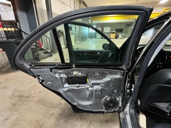 2004 mercedes-benz c-class c240-sedan with 132688 miles for sale near elk-river, minnesota 0205e06990844c94a2ca41bae0f492cf.jpeg