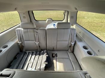 2009 chevrolet suburban lt1-1500-4wd with 242331 miles for sale near rochester, minnesota 02a32ecdb2fa4549bdc1fdb2580c6280.jpeg
