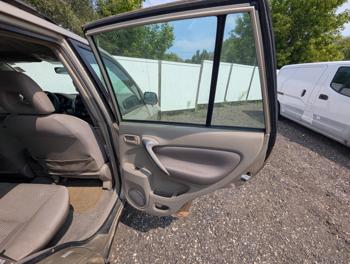 2004 toyota rav4 4wd with 233625 miles for sale near elk-river, minnesota 032f690cab81479b8758f5c674a286e7.jpg