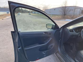 2011 volkswagen jetta se with 123483 miles for sale near elk-river, minnesota 03c2fb3f42ad4802852dd1a329d5c5e5.jpg