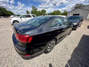 2014 volkswagen jetta hybrid-se for sale near elk-river, minnesota 040dac32a7b24cf4847b50ff155962fb.jpeg