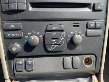 2005 volvo xc90 with 146097 miles for sale near elk-river, minnesota 043cb3cc8ee84659892f8186eff3c22d.jpg
