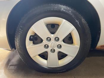 2009 Kia Rondo